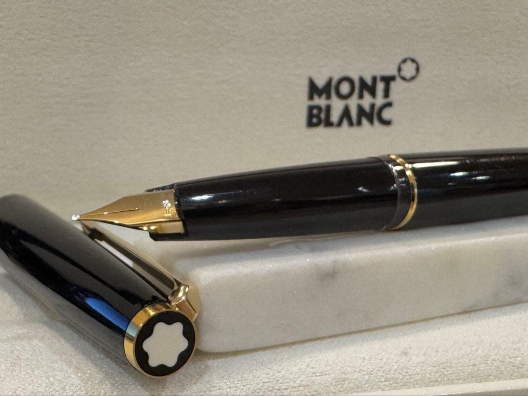 【極美品】モンブランNO320 ブラック 万年筆 EF