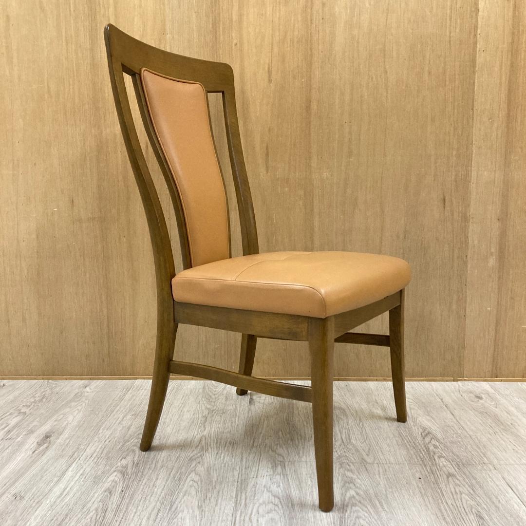 【カリモク】本革　ダイニングチェア　ハイバック　椅子　D