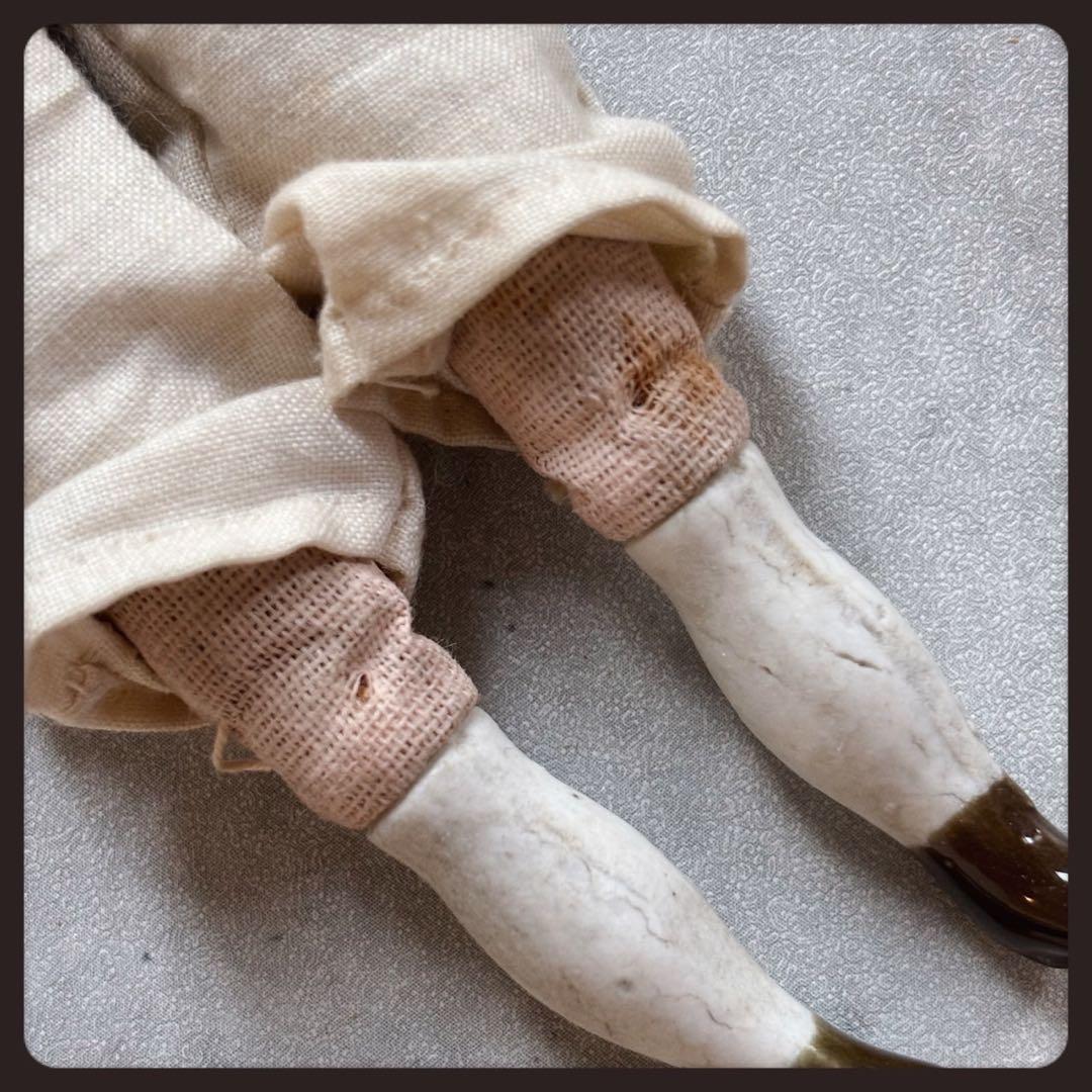 レアアンティーク　ヘルトヴィッヒ 緑の帽子のパリアンドール ビスクドール