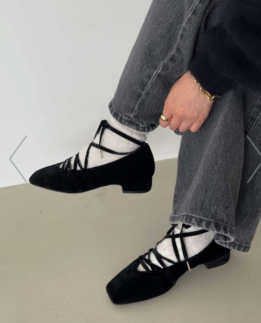 3cmスクエアレースアップパンプス