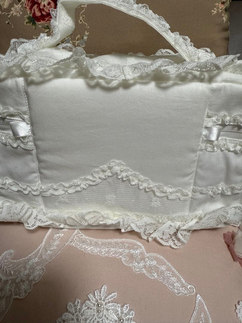 さえらHISCHRONEバニティーバッグ【新品未使用品】