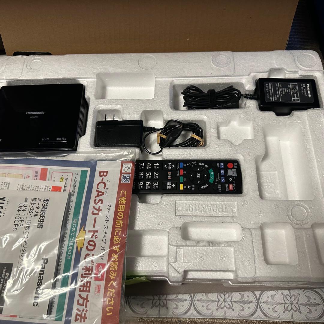 Panasonic VIERA UN-19F8-K 19インチ