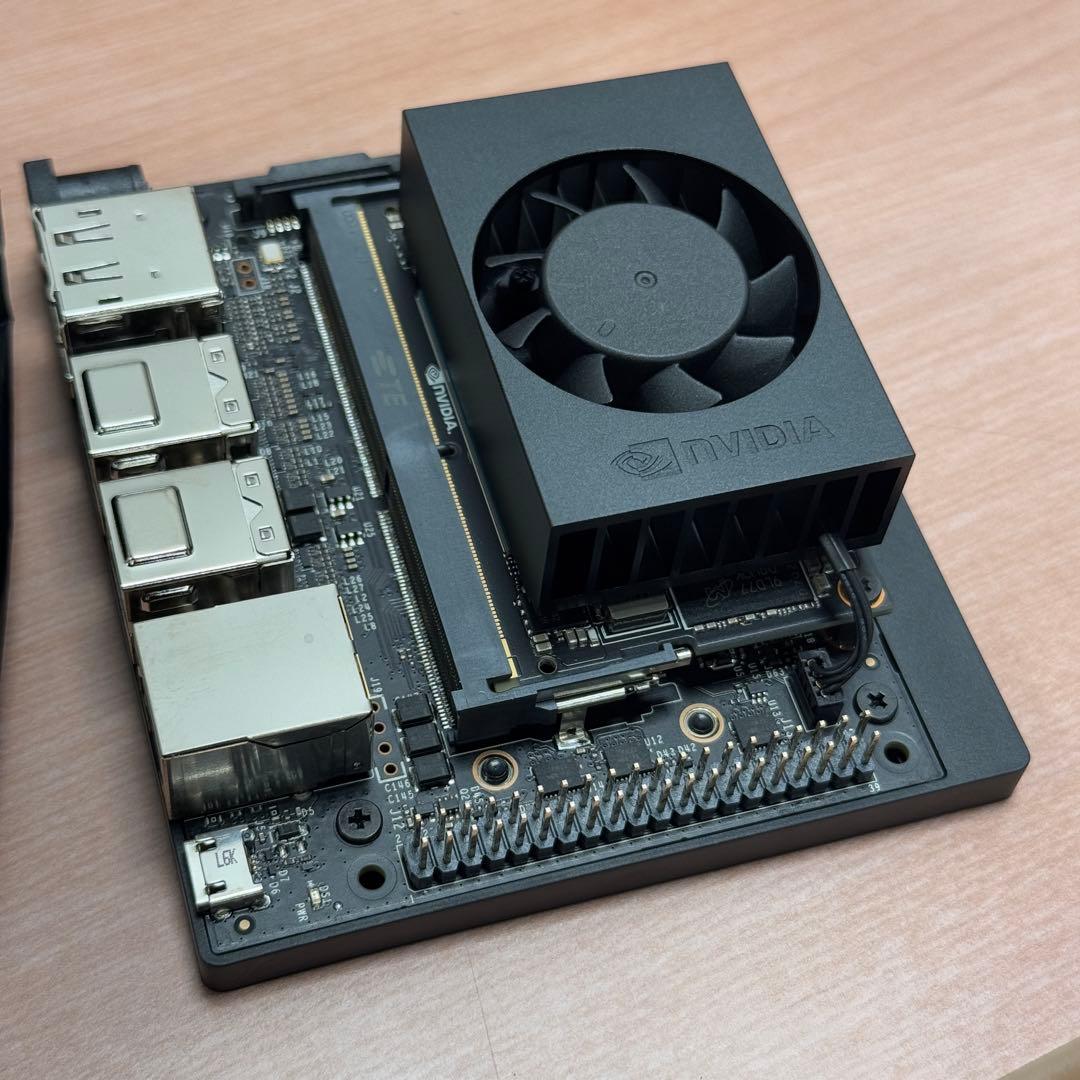 NVIDIA Jetson Xavier NX 開発者キット