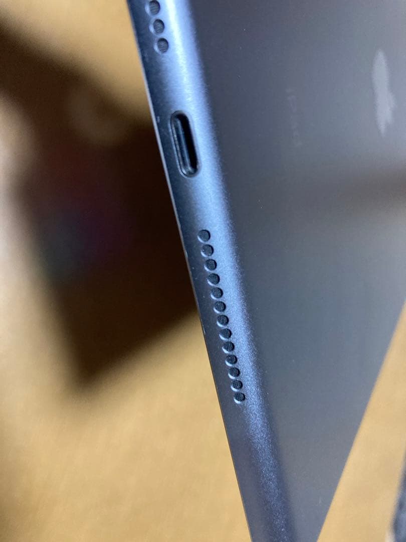 美品 iPad 第8世代 32GB WI-fi+Cellular グレー