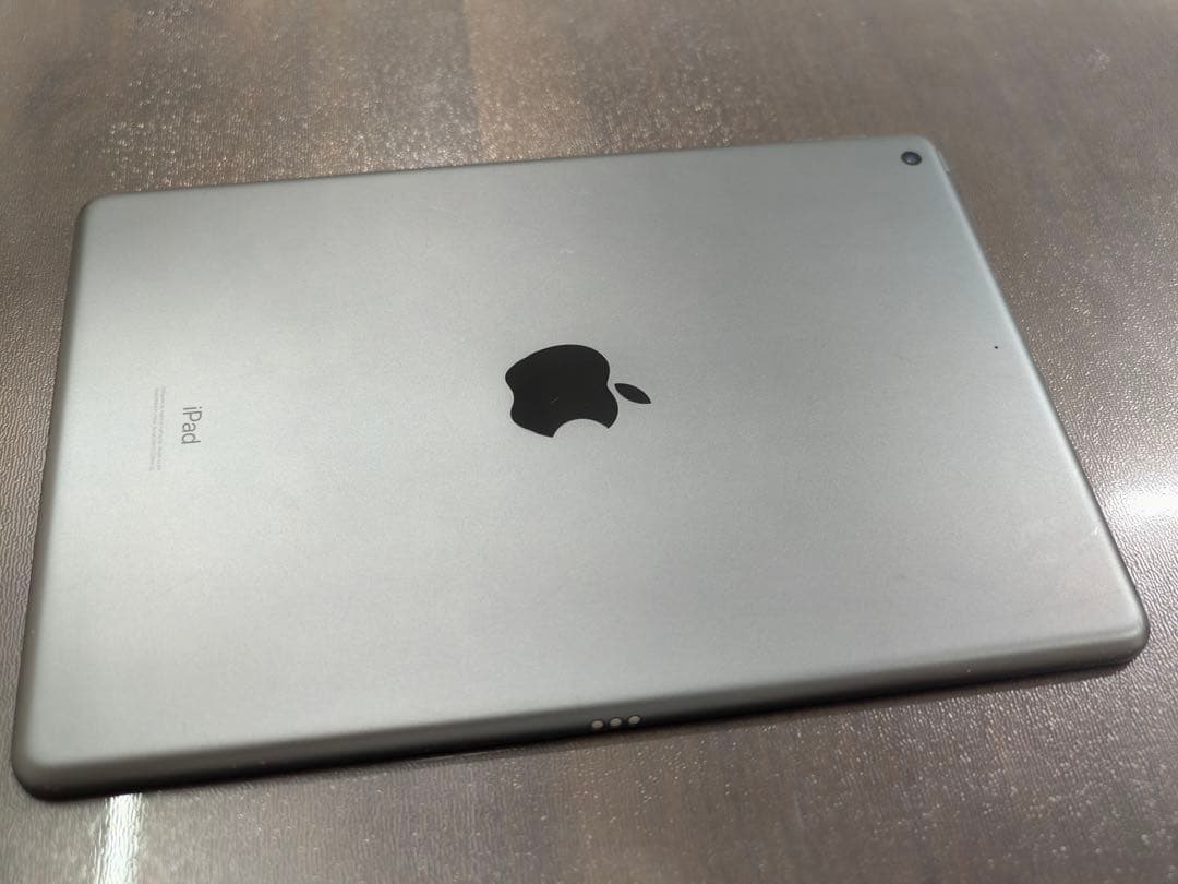 iPad 10.2インチ 128GB スペースグレー