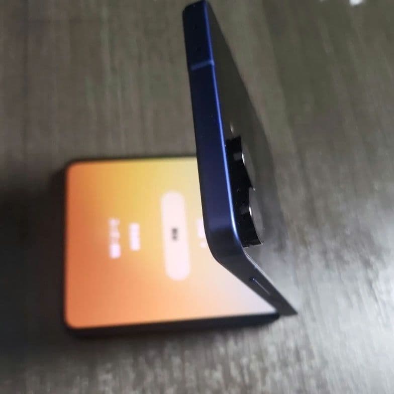 Galaxy Z Flip7 SIMフリー 256GB　国内版