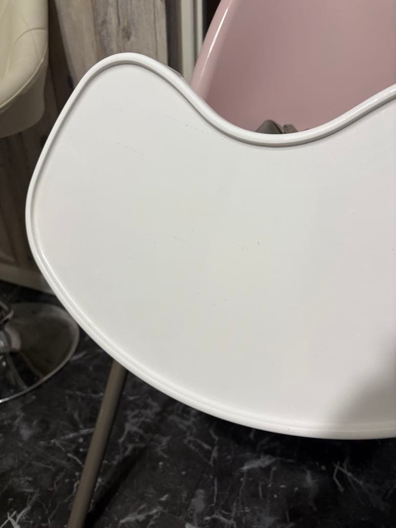 ベビービョルン　ハイチェア　ピンク　ハーネス付き