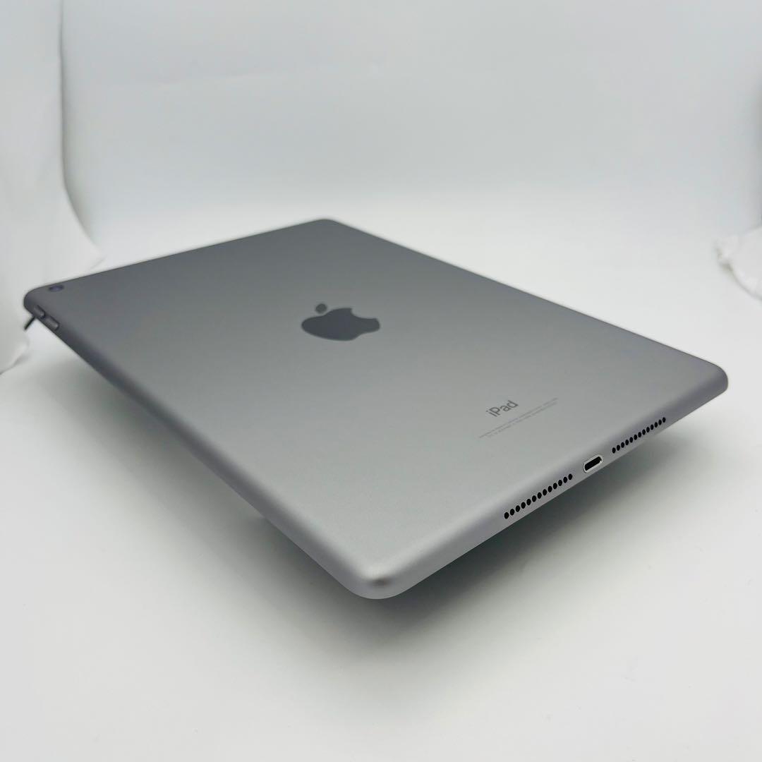 B 93% iPad 6 第6世代 64 GB Wi-Fi シルバー 本体