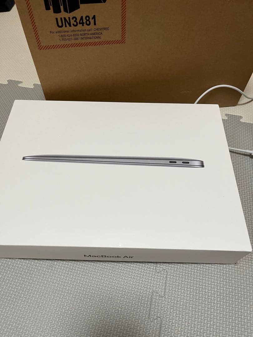 MacBook Air パソコン　Apple ノートパソコン