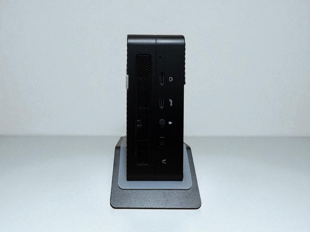 ⭐最終特価⭐高性能＆軽量⭐MINISFORUM UM560⭐