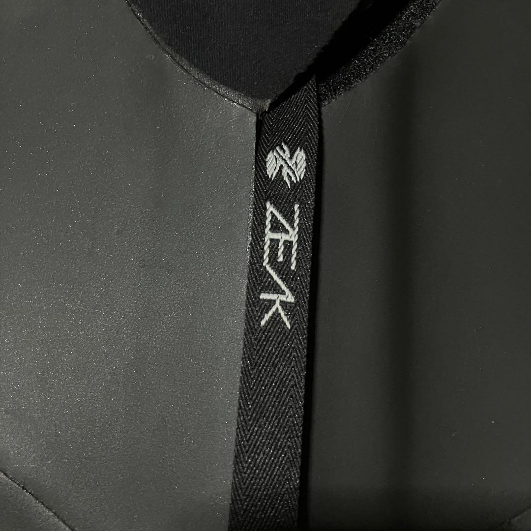 【美品】ZEAK セミドライ フルスーツ 5x3mm Sサイズ