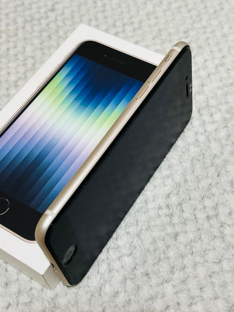 【美品】 Apple iPhone SE (第3世代) スターライト 100%