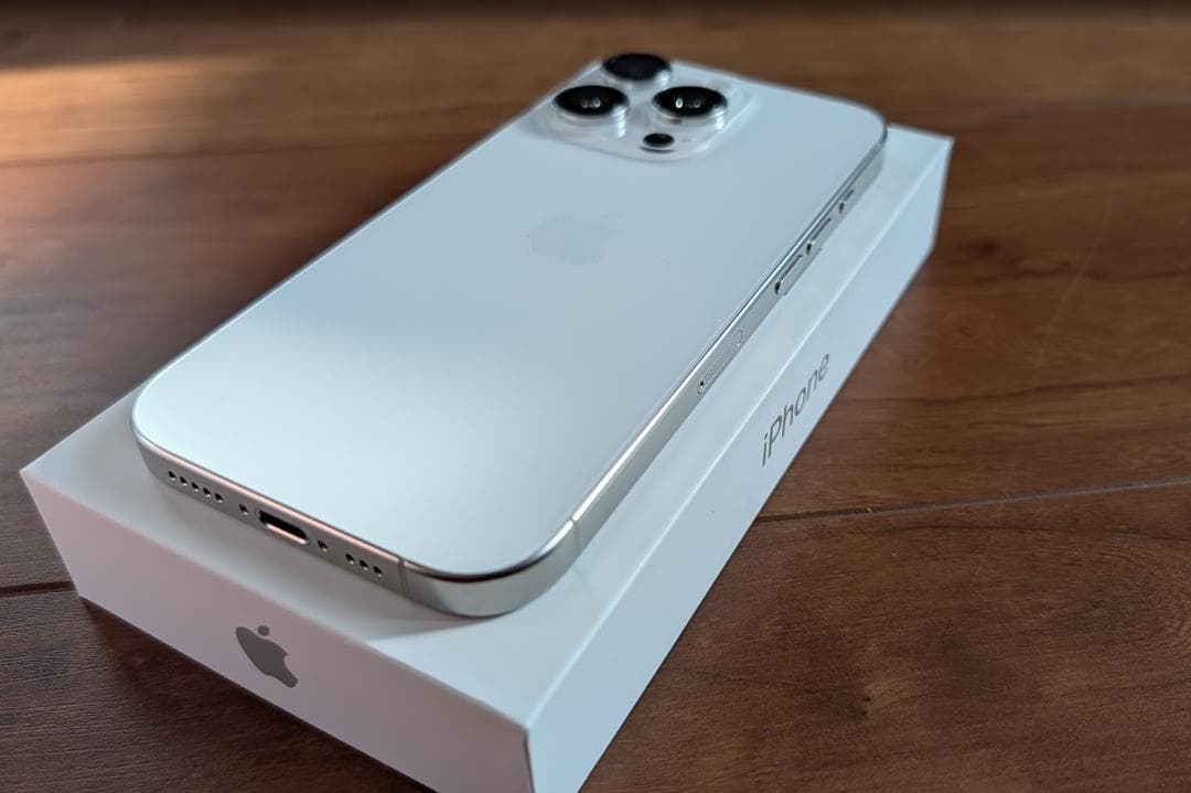 Apple iPhone 16 Pro ホワイトチタニウム 128G 本体