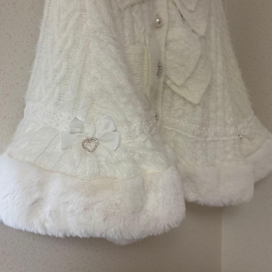 LIZLISA リズリサ　ポンチョ　白　ファー　リボン