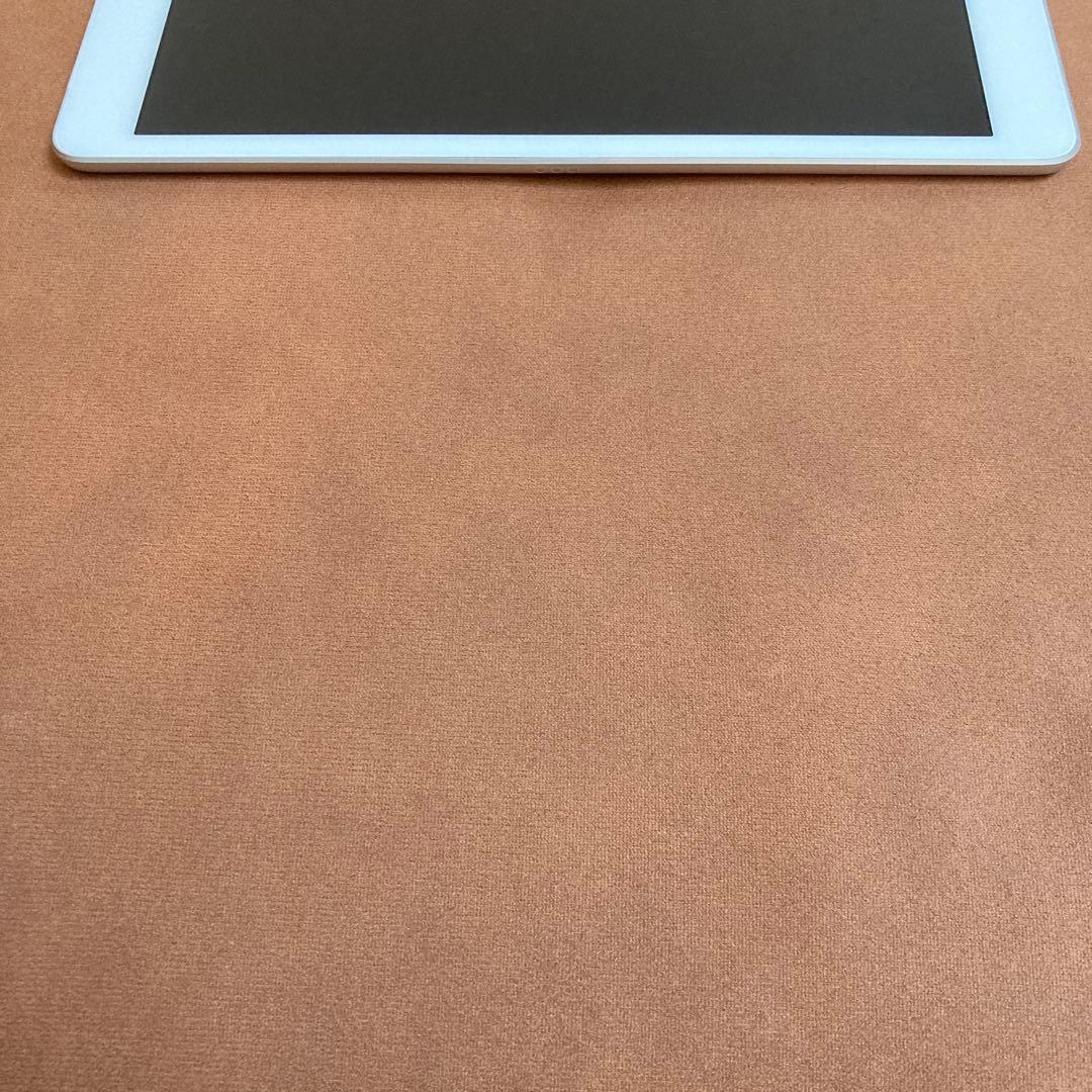 541 電池最良好☆外観比較的美品☆iPad8第8世代32GB SIMフリー☆