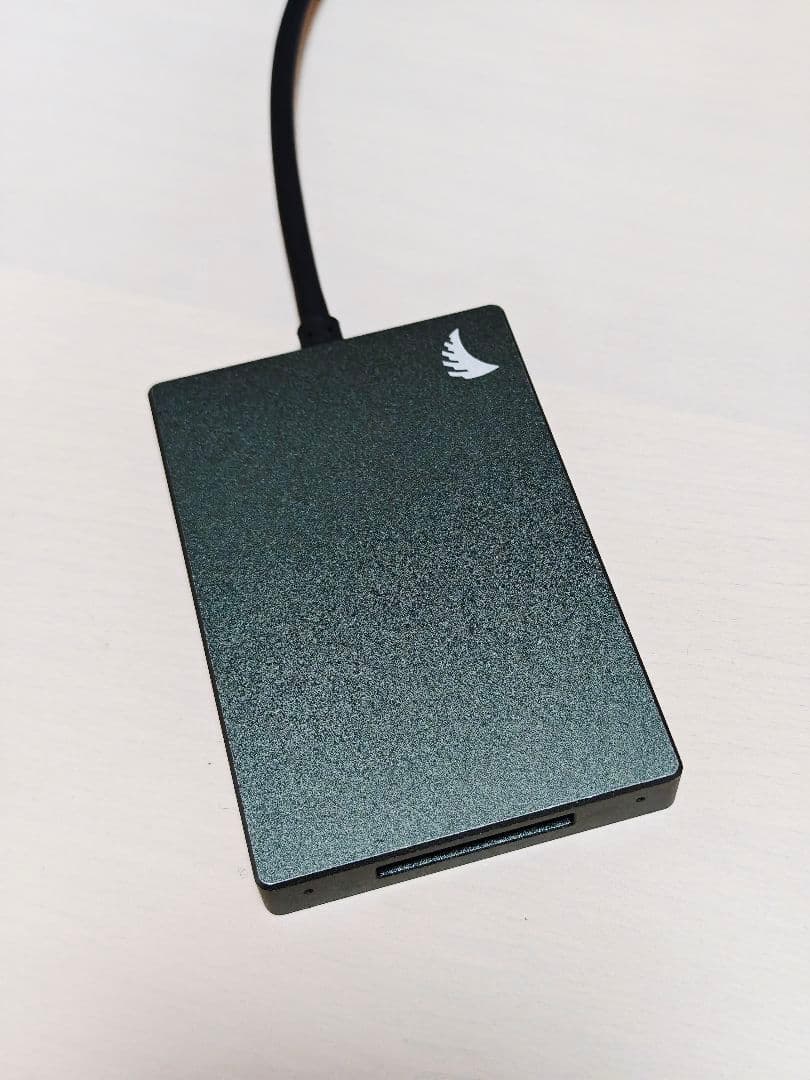 その他 Angelbird AV PRO SE 512GB + Card Reader