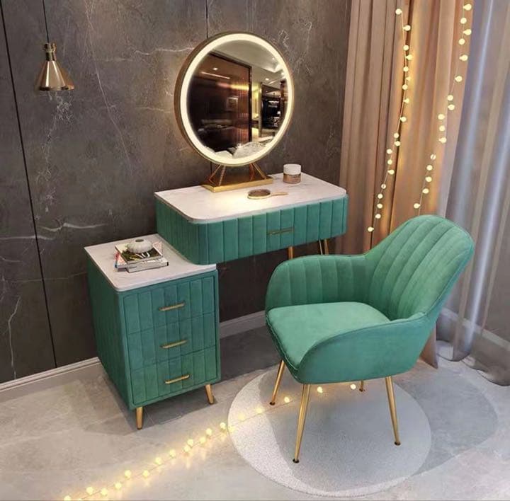 オシャレドレッサー　ベージュデスク引き出し1杯LEDミラー　椅子　棚4点セット