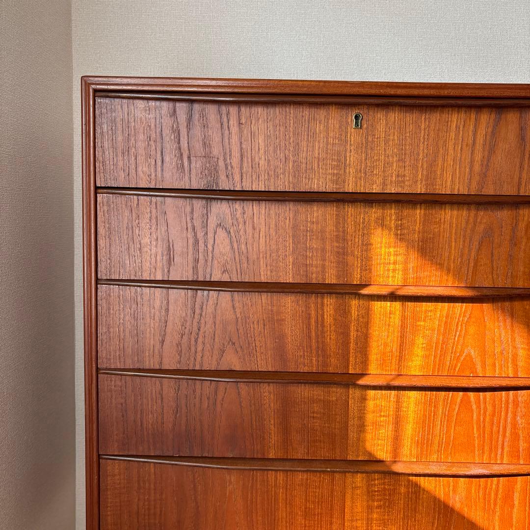 北欧ヴィンテージ　デンマーク　チーク　6段チェスト