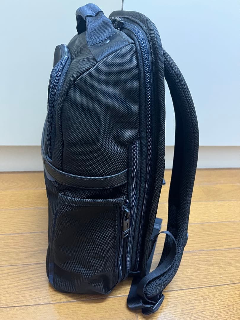 【美品】tumi ALPHAスリム・ソリューションズ　日本限定カラー