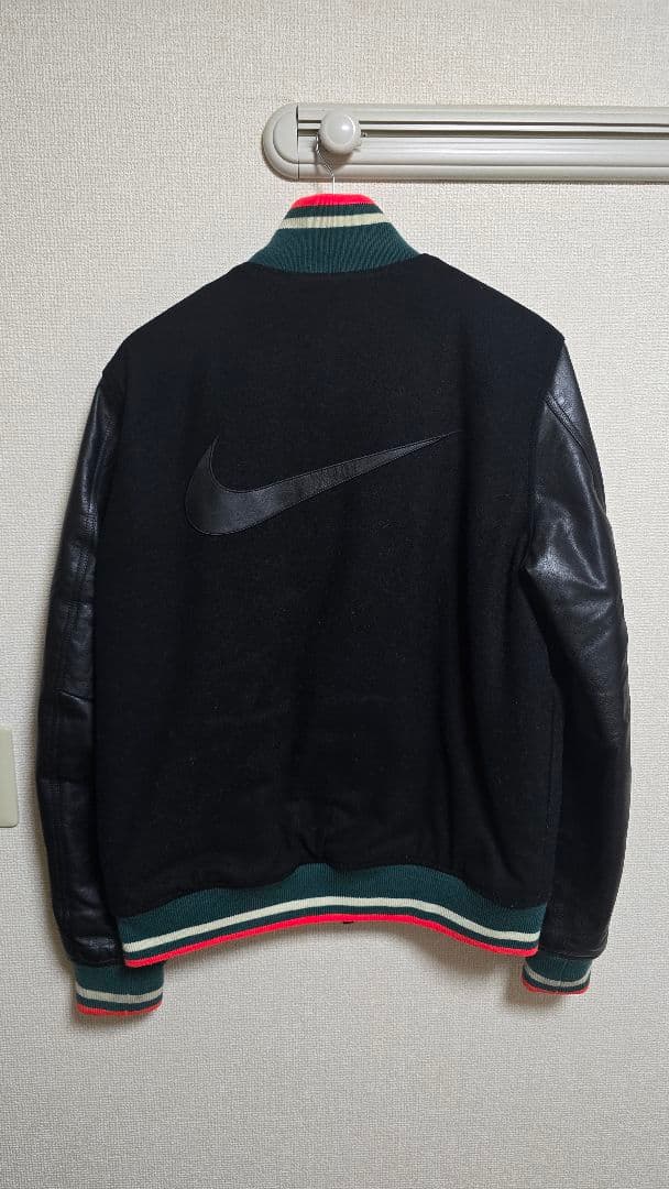 チ*ン様 NIKE　デストロイヤージャケット　リバプールFC