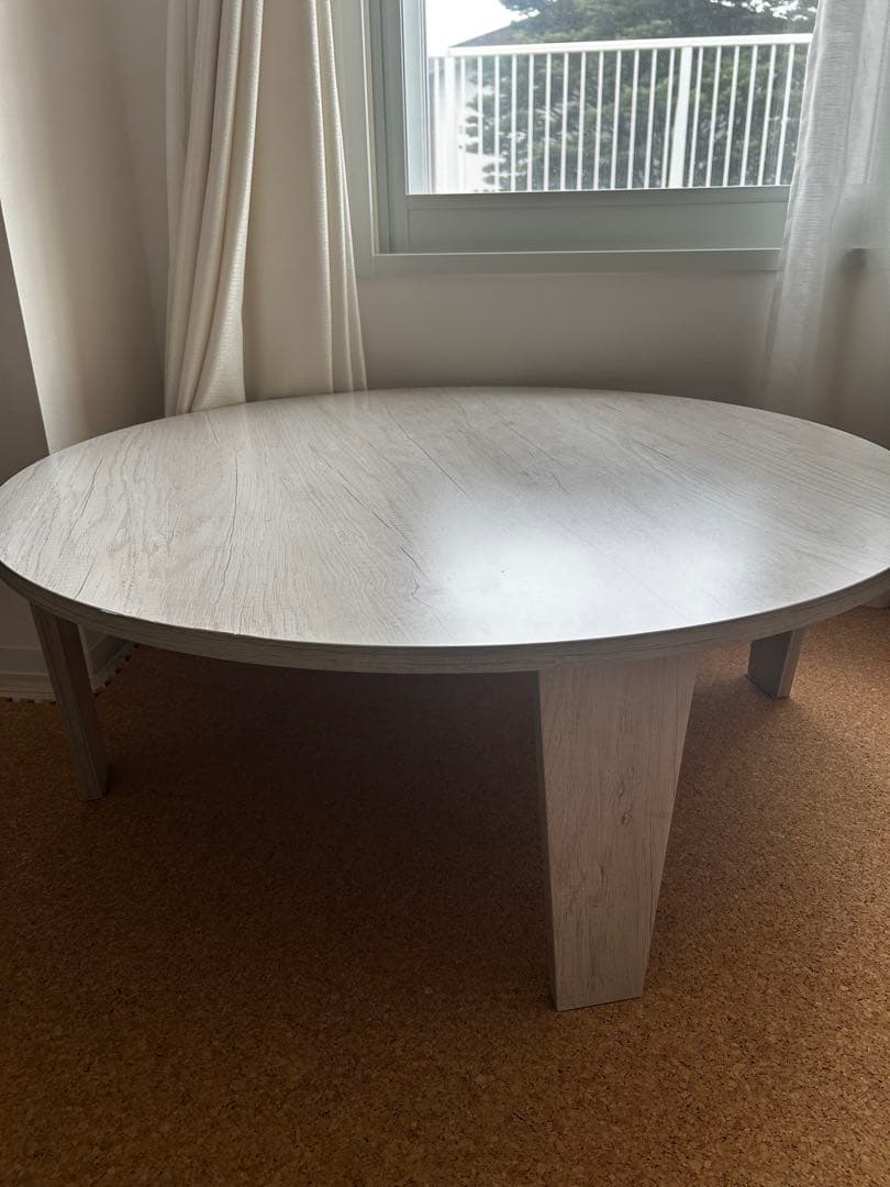 木製円形テーブルホワイトウォッシュ