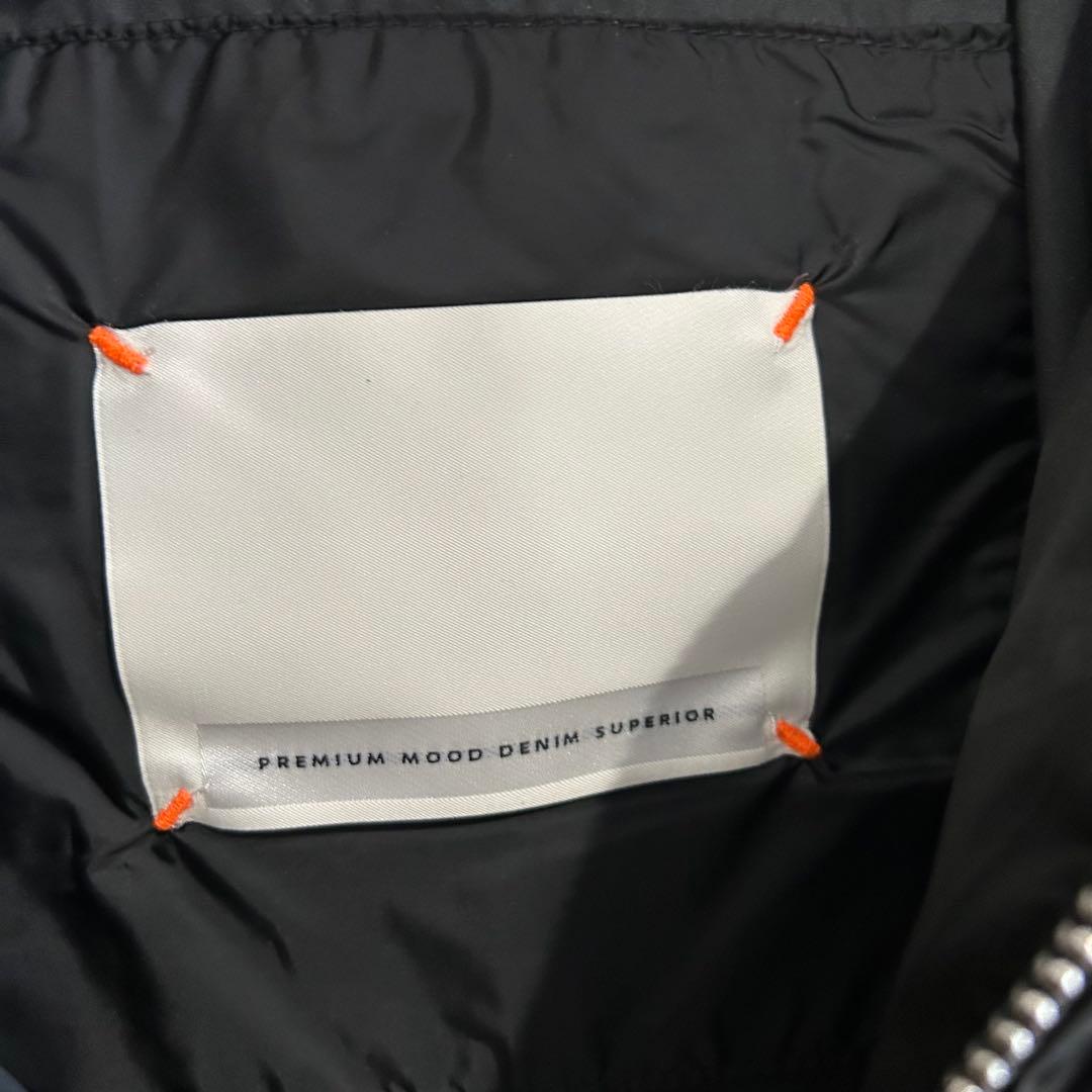 Ｐ.M.D.S. ダウンジャケット　黒　イタリア製　ラグジュアリー