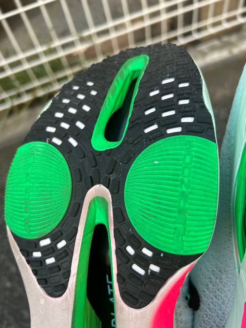 アルファフライ3 サイズ26.5センチ　走行約5〜6㌖