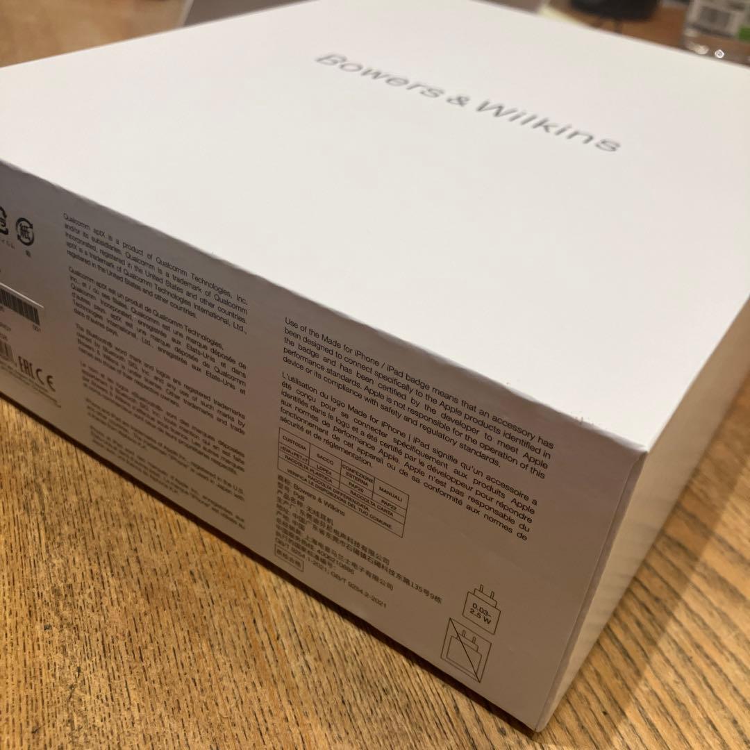 ヘッドホン Bowers &Wilkins Px8