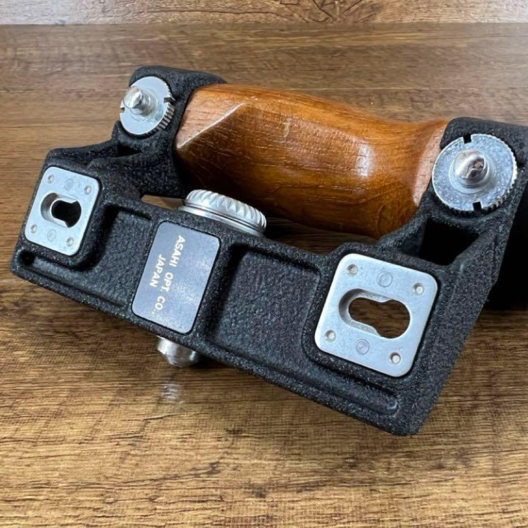 ペンタックス　PENTAX67 PENTAX6×7 ウッドグリップ　L-13