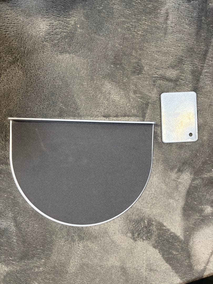 モニターアームamazonベーシック+プロテクター