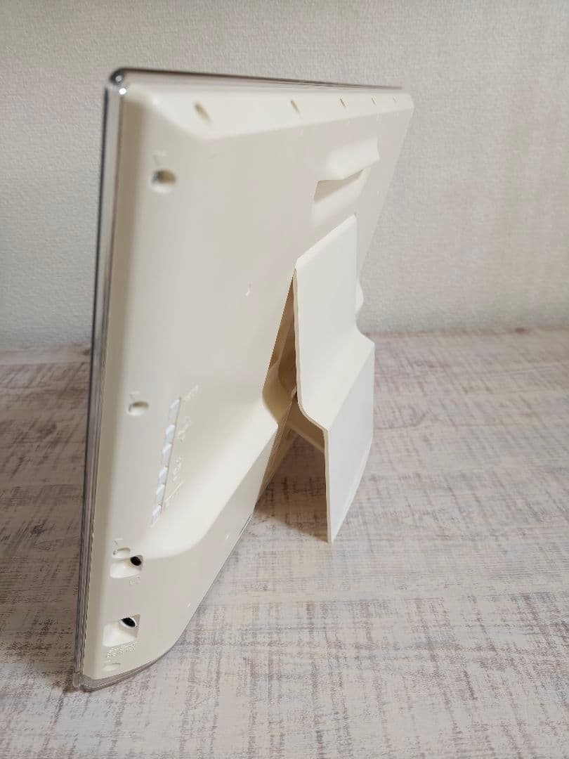 Panasonic ポータブルデジタルテレビ UN-19F5 19インチ