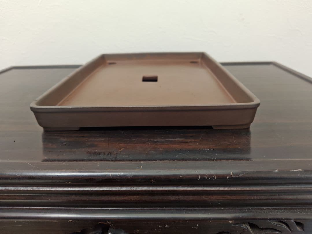 ブラウン長方形陶器製中型盆栽鉢　約31cm x 23cm×3cm 落款あり