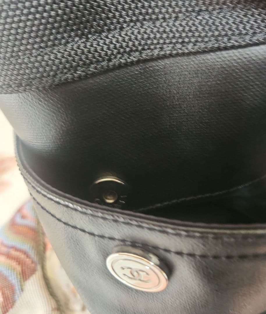 CHANEL ブラック キルティング バッグ