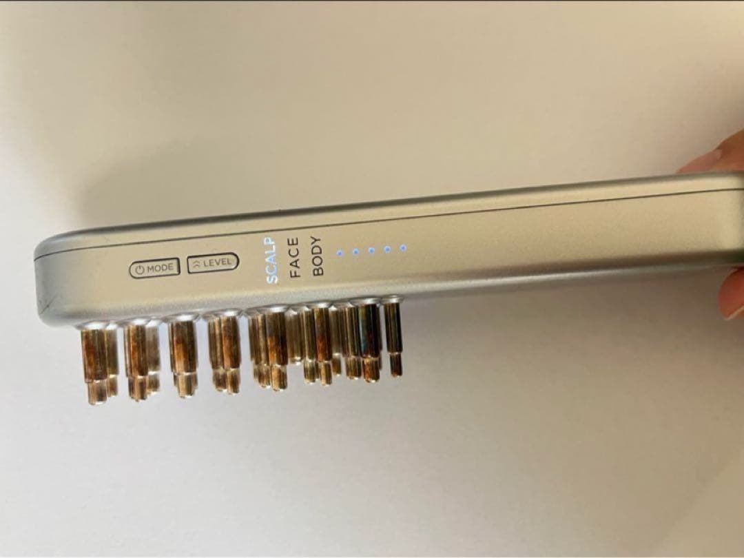 SALONIA EMS LIFT BRUSH 美顔ブラシ