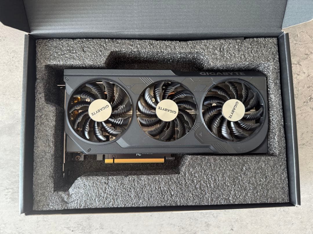 [もりもーり]GIGABYTE GeForce RTX 4070 12GB