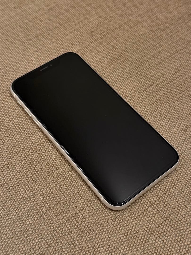 iPhone XR 本体 ホワイト