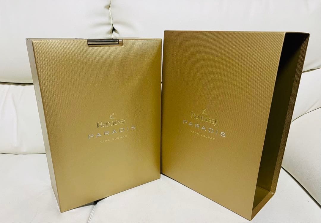 ヘネシー パラディ　コニャック　カード　化粧箱　外カバー付　未開封