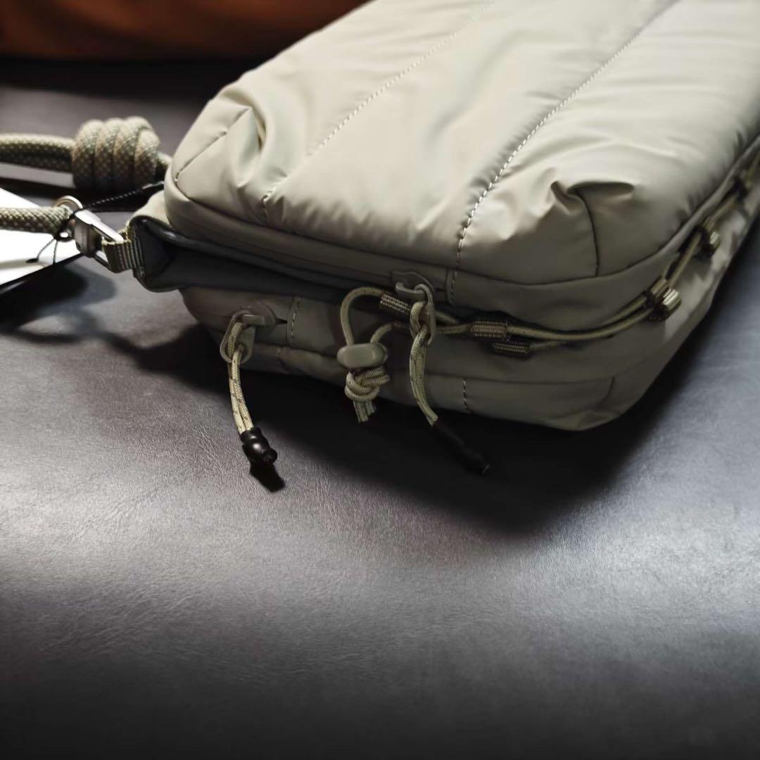 Topologie トポロジー クラウドバッグ ショルダーバッグ ベージュ ﻿