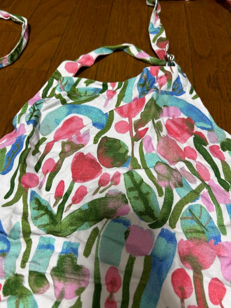 フィンレイソン花柄エプロン　フィンランド