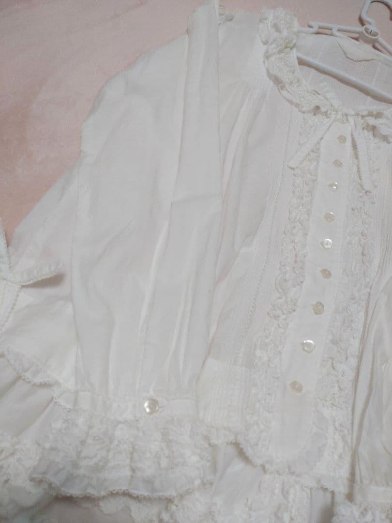 【ピンクハウス】ピコフリル・ピンタック・リボンいっぱいの可愛いオーバーブラウス