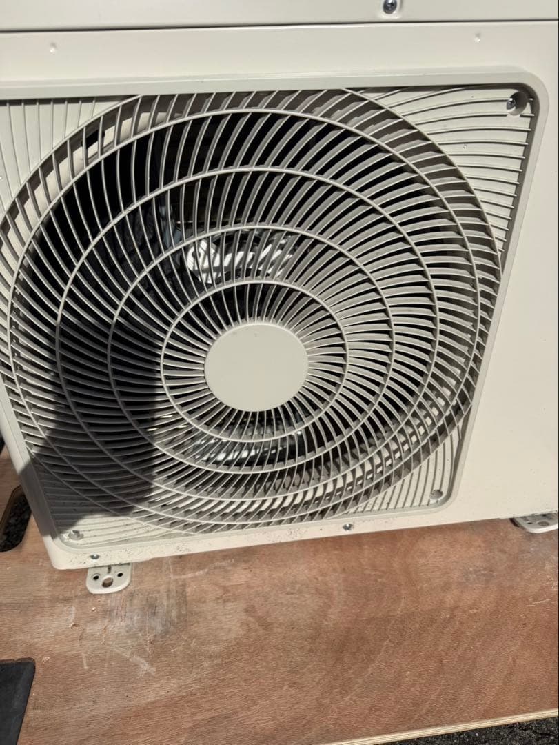 大阪府限定　アイリスオーヤマ　IUF-2224 2024年製　6畳　取付込み