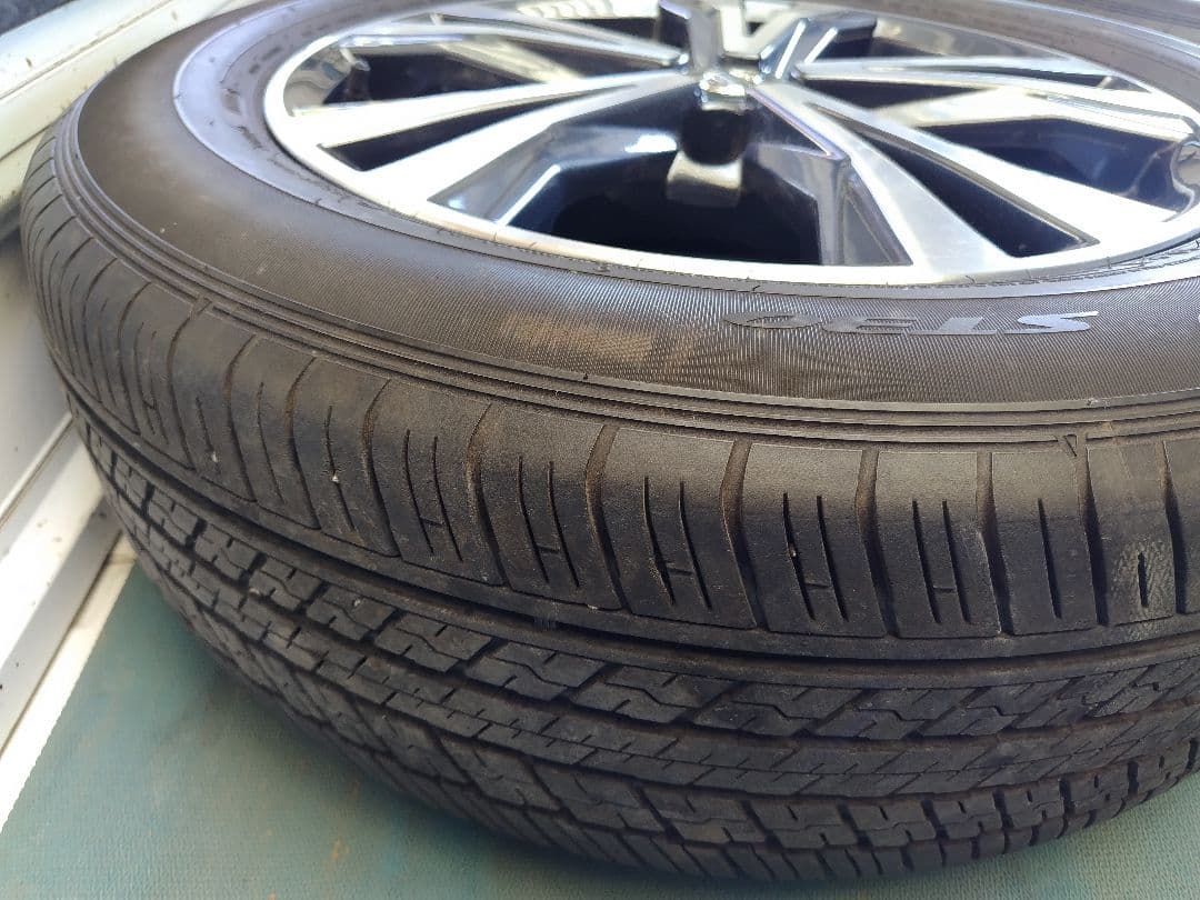 日産エクストレイルT32後期純正18インチホイールタイヤセット（1本分）