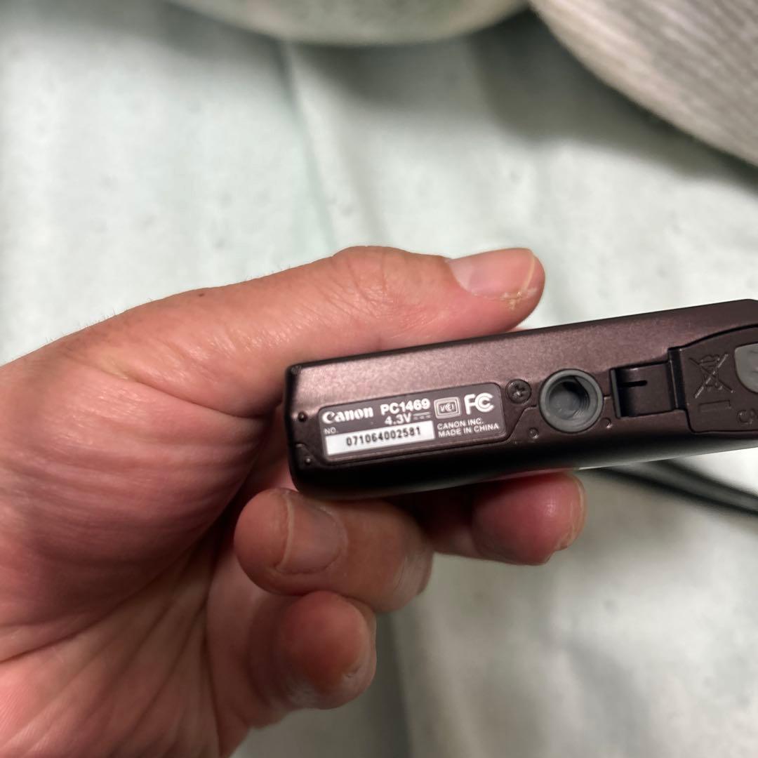 Canon IXY 200F メガピクセル コンパクトデジタルカメラ