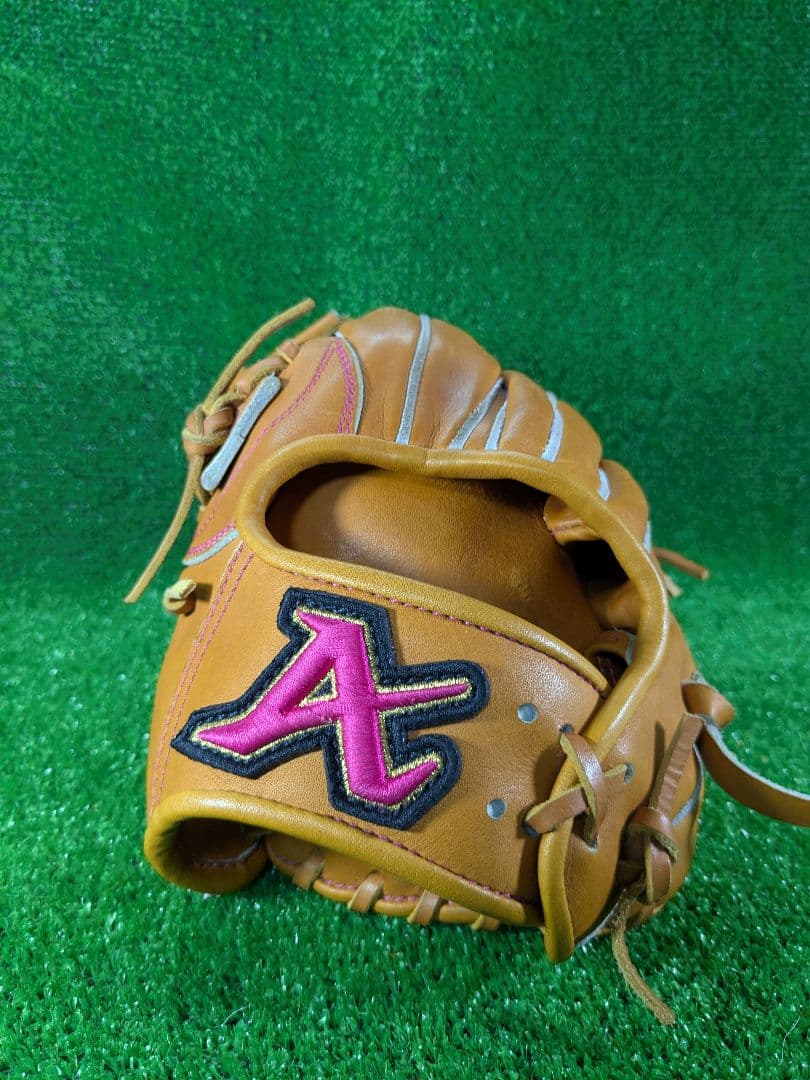 アトムズ　内野手　左投げ