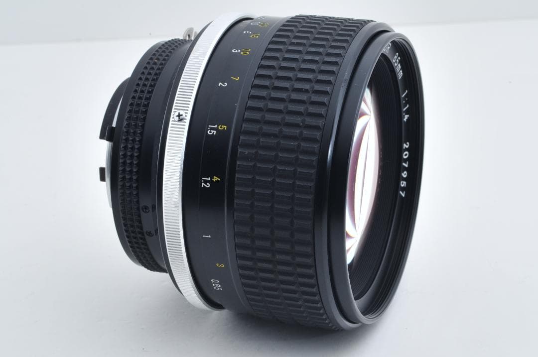 ニコン Nikon NIKKOR 85ｍｍ F1.4 Ai-s ≪油染み無し≫