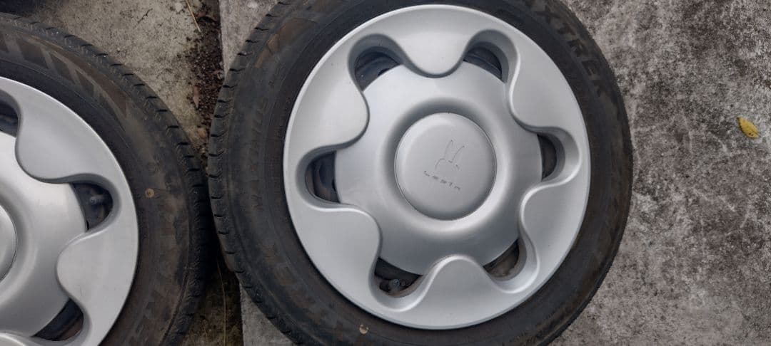 ラパンのホイルキャップ（タイヤと鉄チンはオマケ）