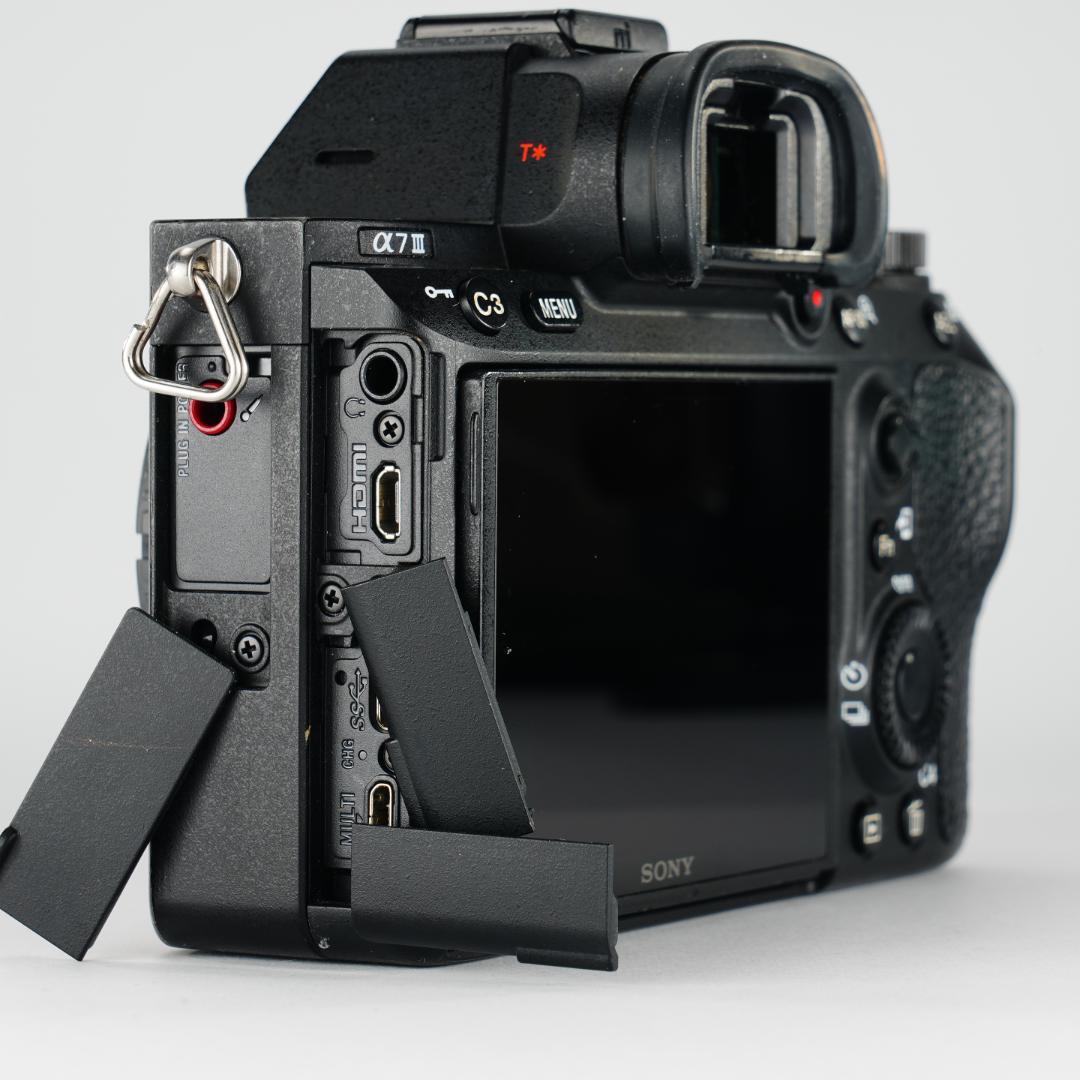 【完全セット】SONY α7III美品！22,358回/20万 すぐ撮影可能