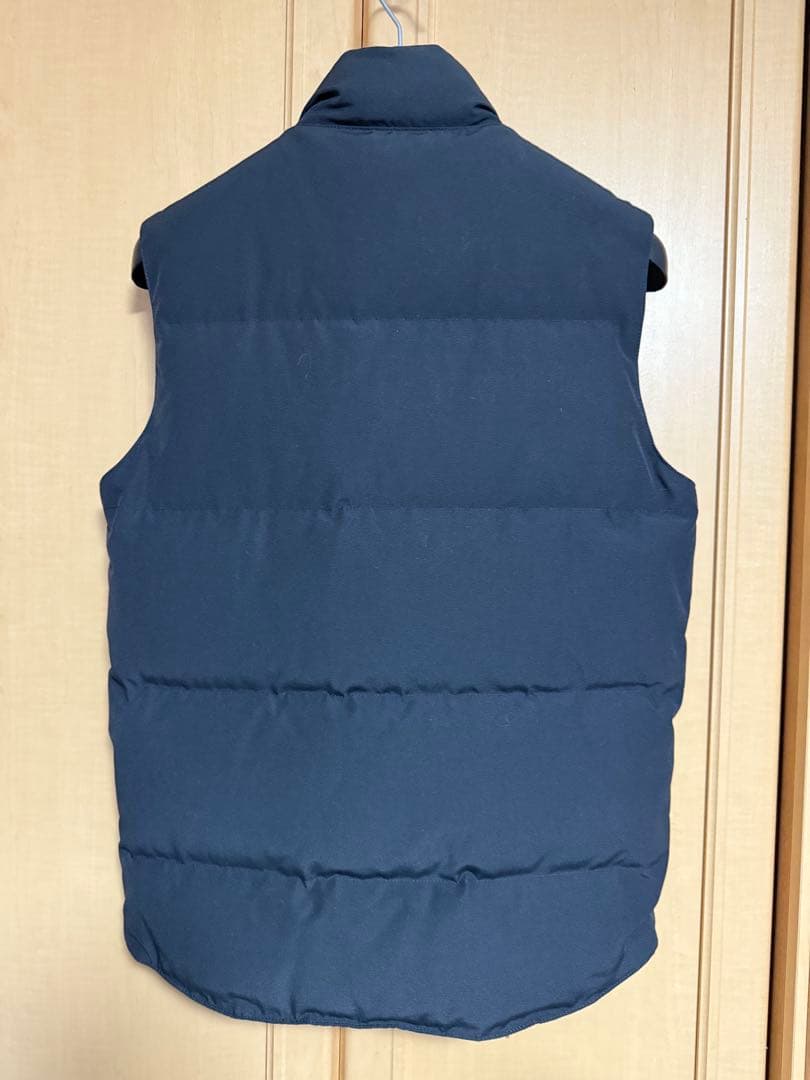 フージンさま専用　カナダグース   ダウンベスト ネイビー