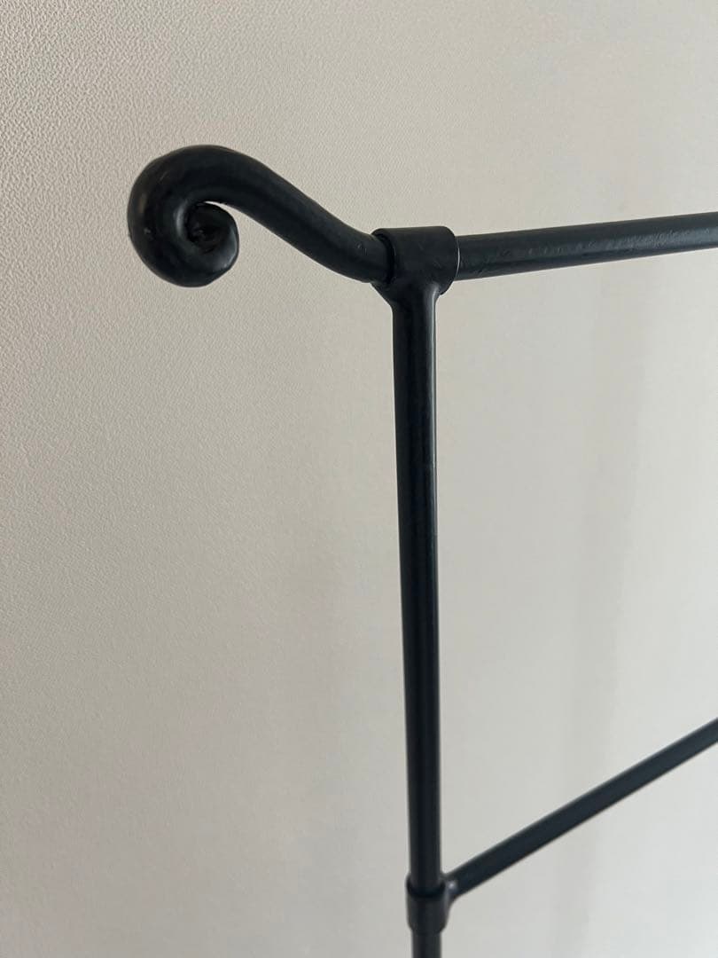 アイアン製 アンティーク調 タオルハンガー 6段 ブラック スリム