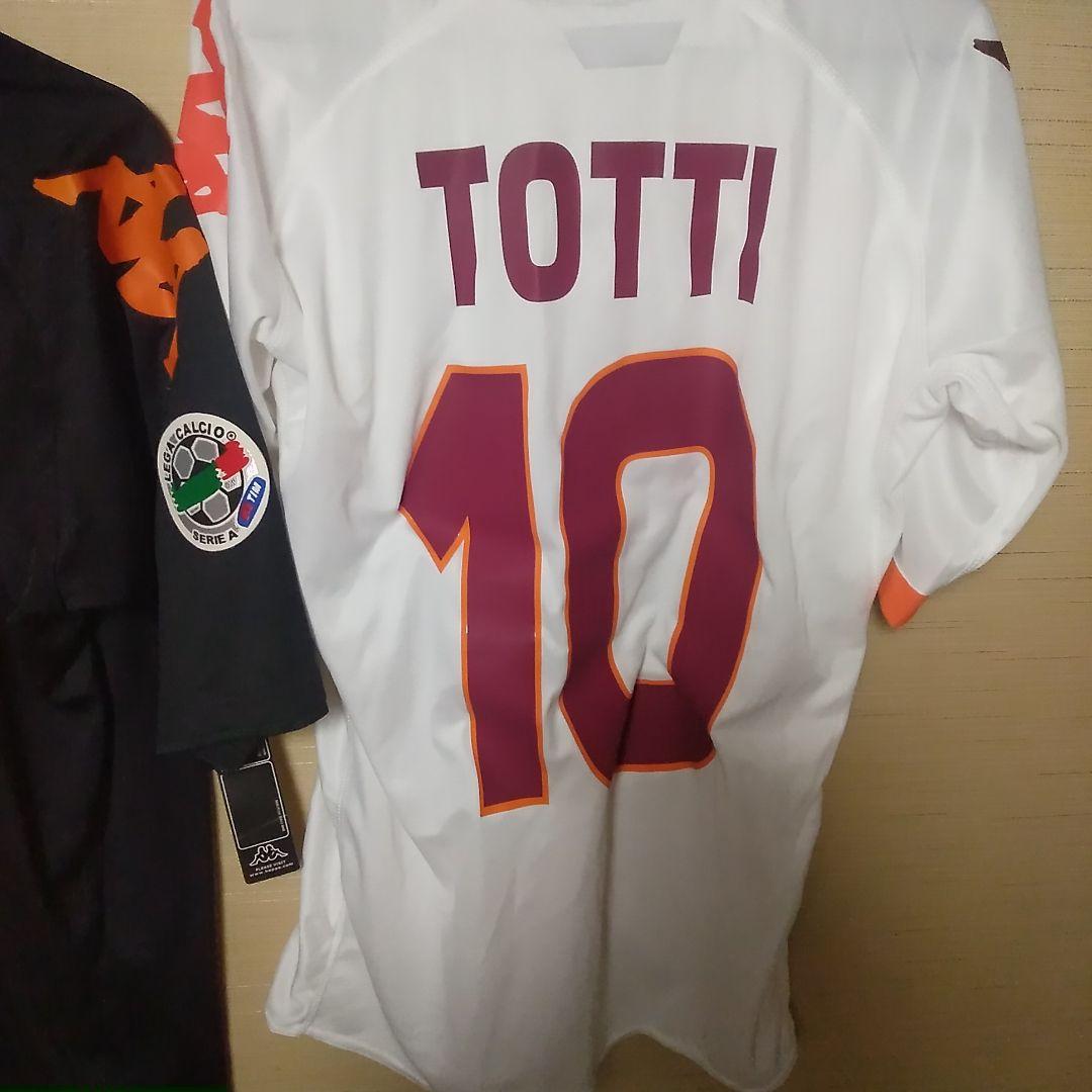 【新品タグ付】トッティ黒と赤と白のユニホーム